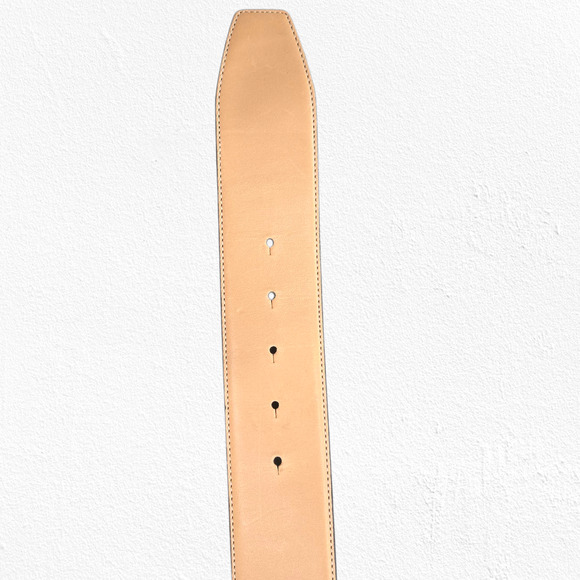 Coach Sig C Pierced Belt 90110 Tan Beige Gold Square Buckle Leather Size Medium - Picture 8 of 10